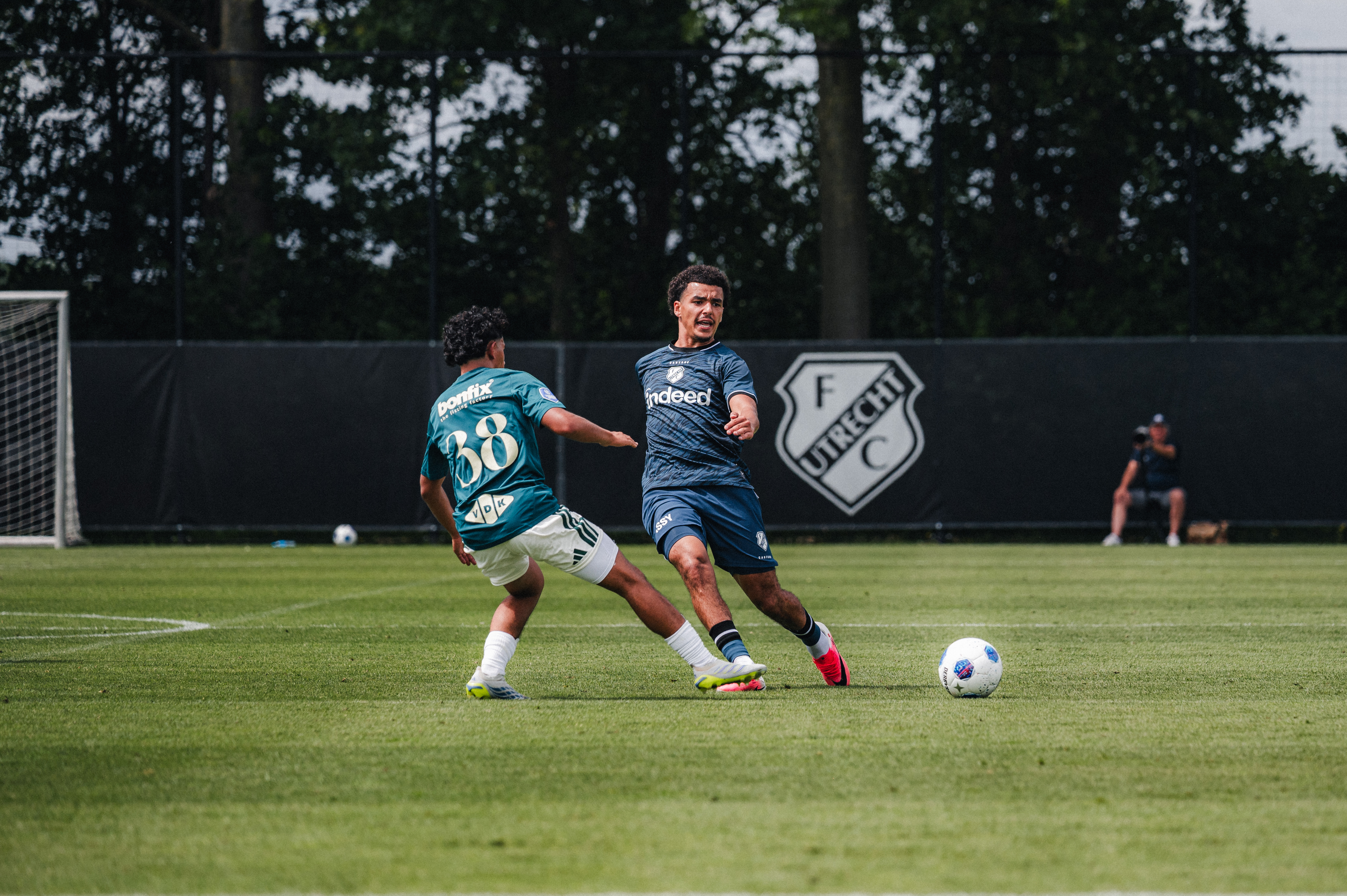 FC U 2E Helft (20 Van 23)