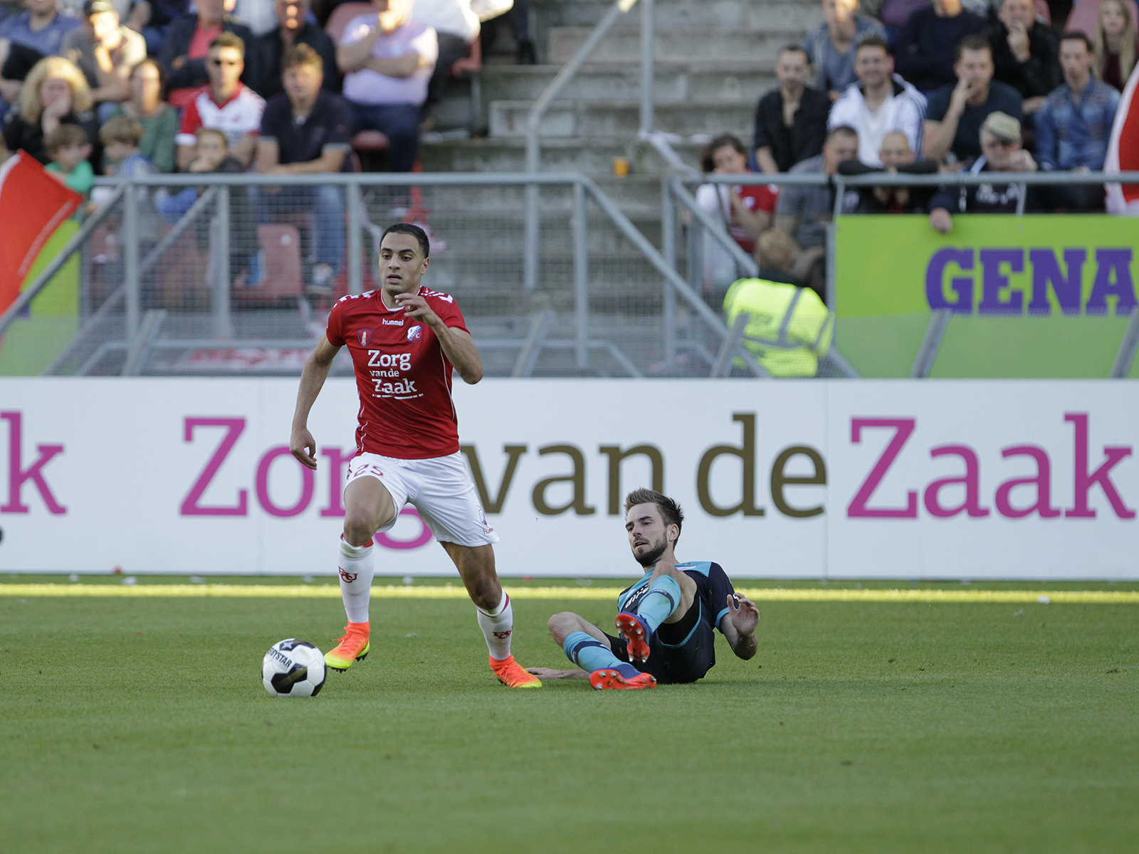 Duels met Jong Marokko gloren voor Sofyan Amrabat 