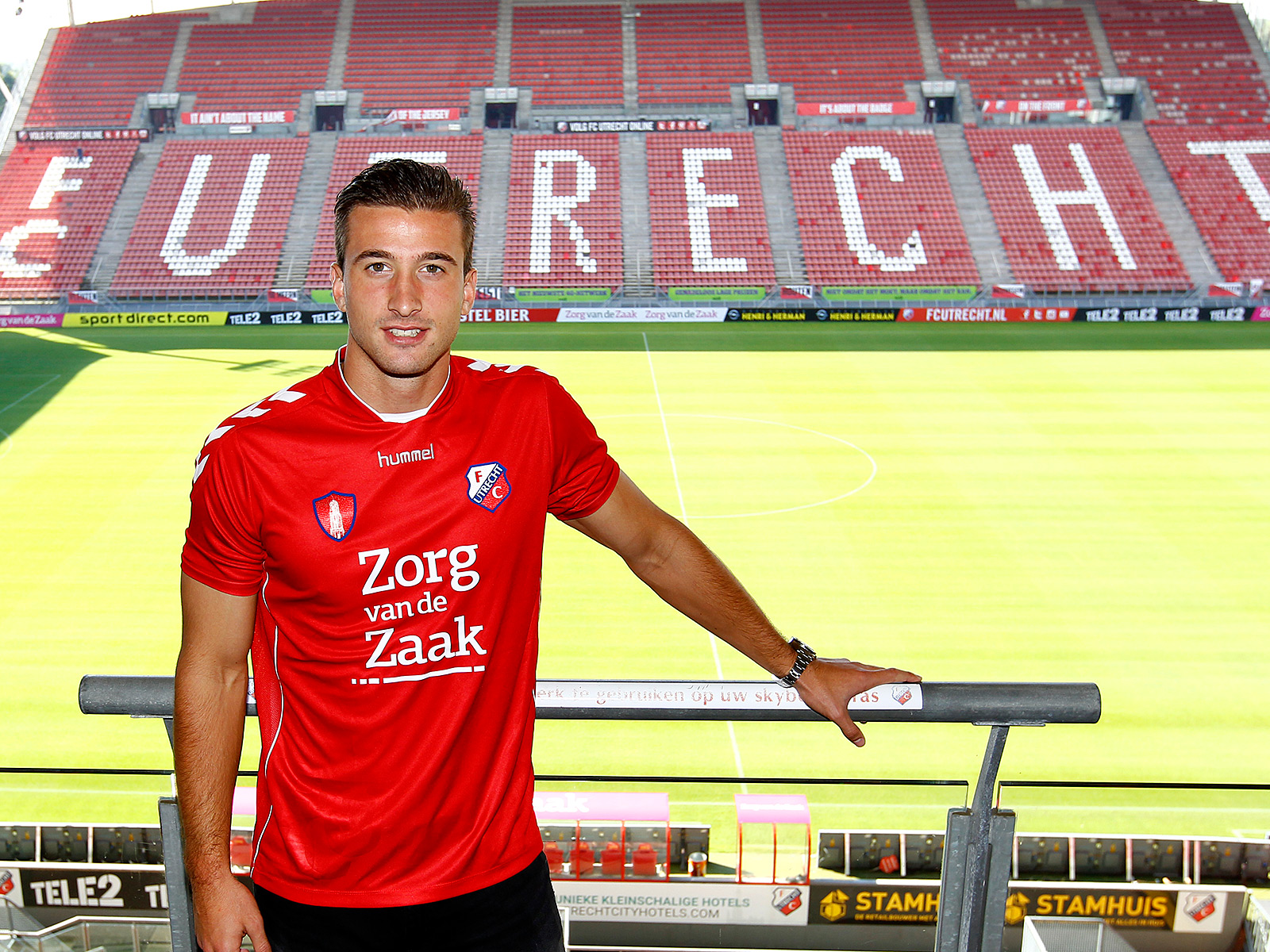 Defensieve versterking: Robin van der Meer naar FC Utrecht