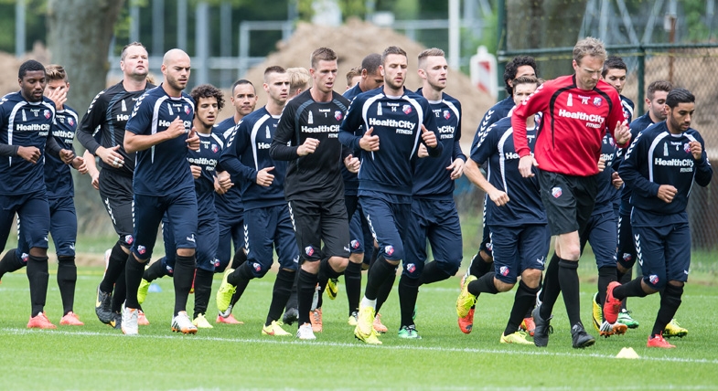 Veel supporters bij eerste training