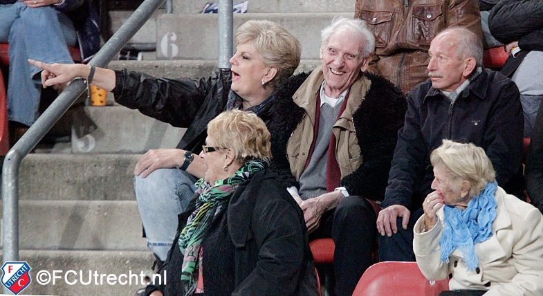 Beelden: Ouderen komen samen bij FC Utrecht