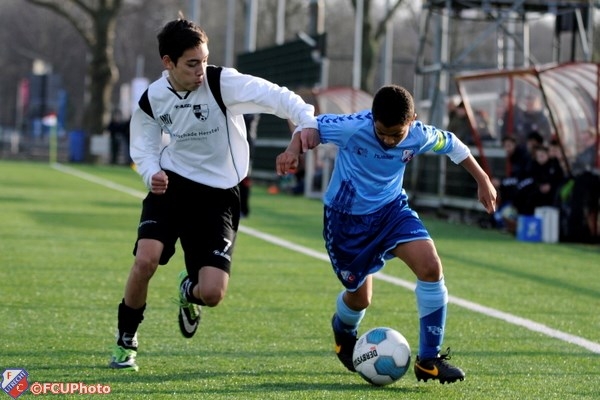 FC Utrecht O12 wint van JSV Nieuwegein D1