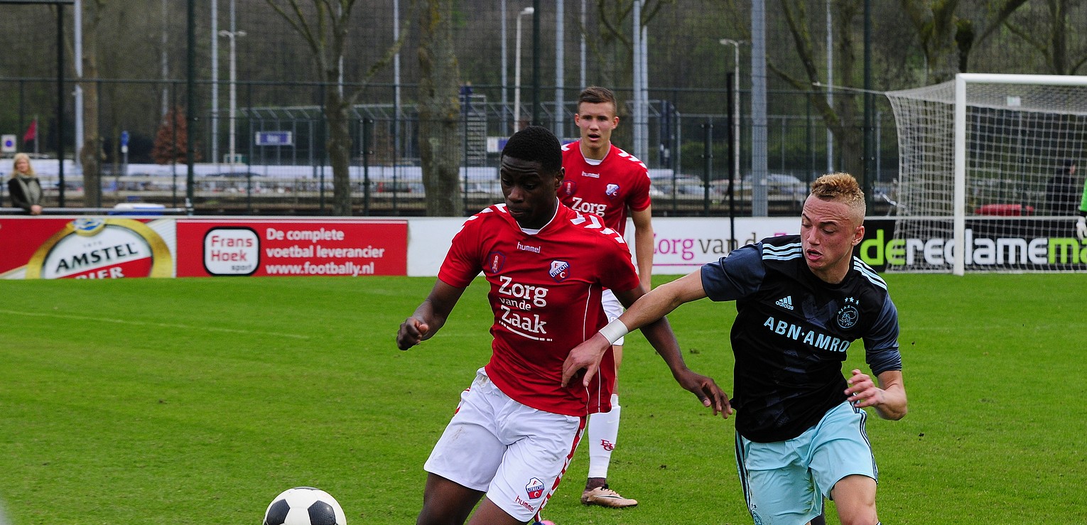 FC Utrecht O19 geeft goals en punten weg