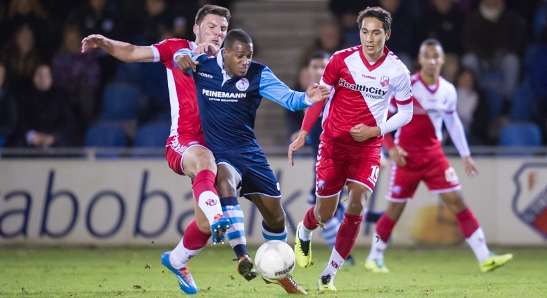 Jong FC Utrecht verliest bij rentree Adam Sarota