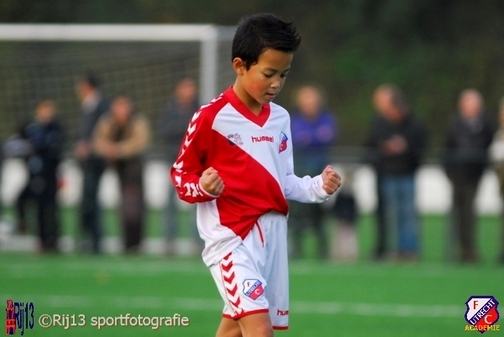 FC Utrecht O10 verslaat koploper