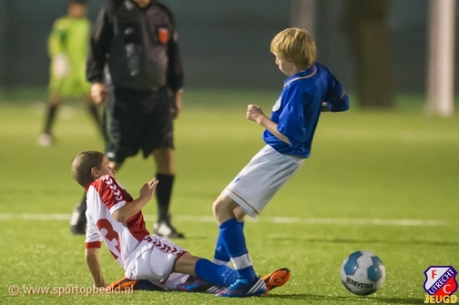 FC Utrecht O12 - FC Weesp D1 in teken van Ferenc