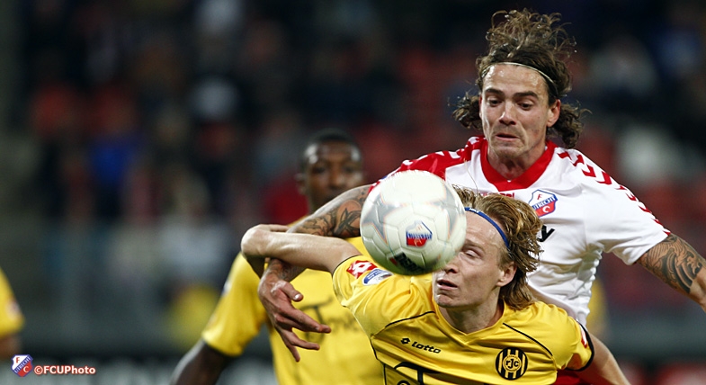 FC Utrecht speelt in knotsgek duel met 3-3 gelijk