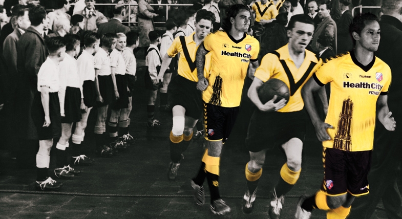 FC Utrecht tijdens KNVB beker in uniek shirt