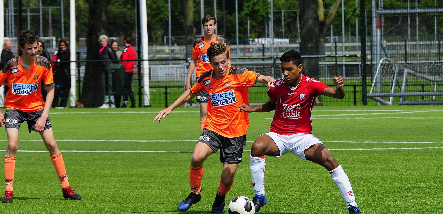 FC Utrecht O15 blijft georganiseerd spelen