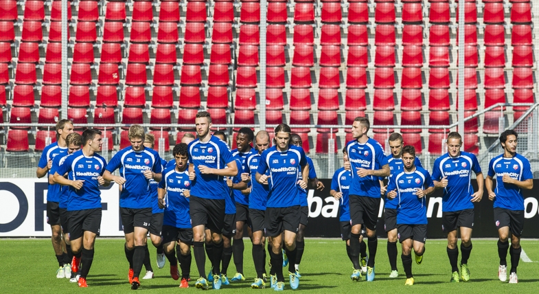 FC Utrecht ontvangt AZ in Stadion Galgenwaard