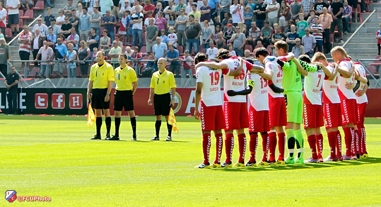 Zondag traditionele minuut stilte bij eerste thuisduel