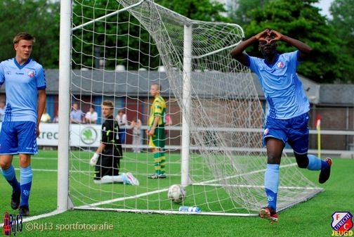 Fotoverslag FC Utrecht O16 (B2) - ADO Den Haag O16