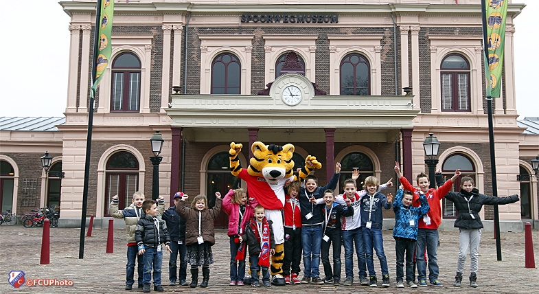 Junior Tigers genieten in Spoorwegmuseum