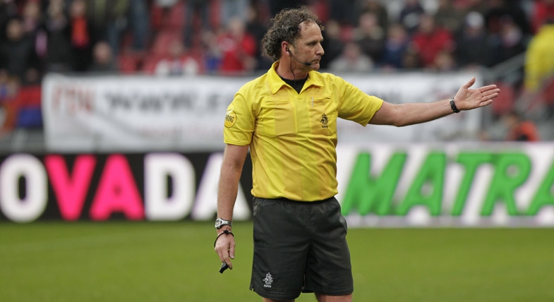 Wiedemeijer fluit Roda JC-thuis