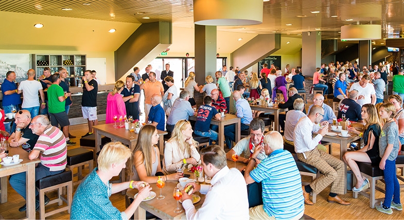 De 't Wed & Waard Lounge feestelijk geopend