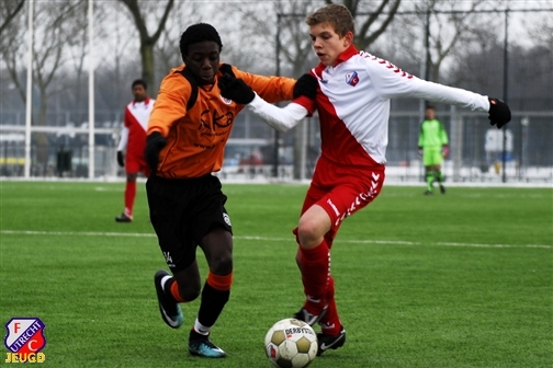 FC Utrecht O16 verslaat vv De Meern B1