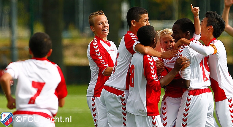 FC Utrecht O15 strijdt om Supercup