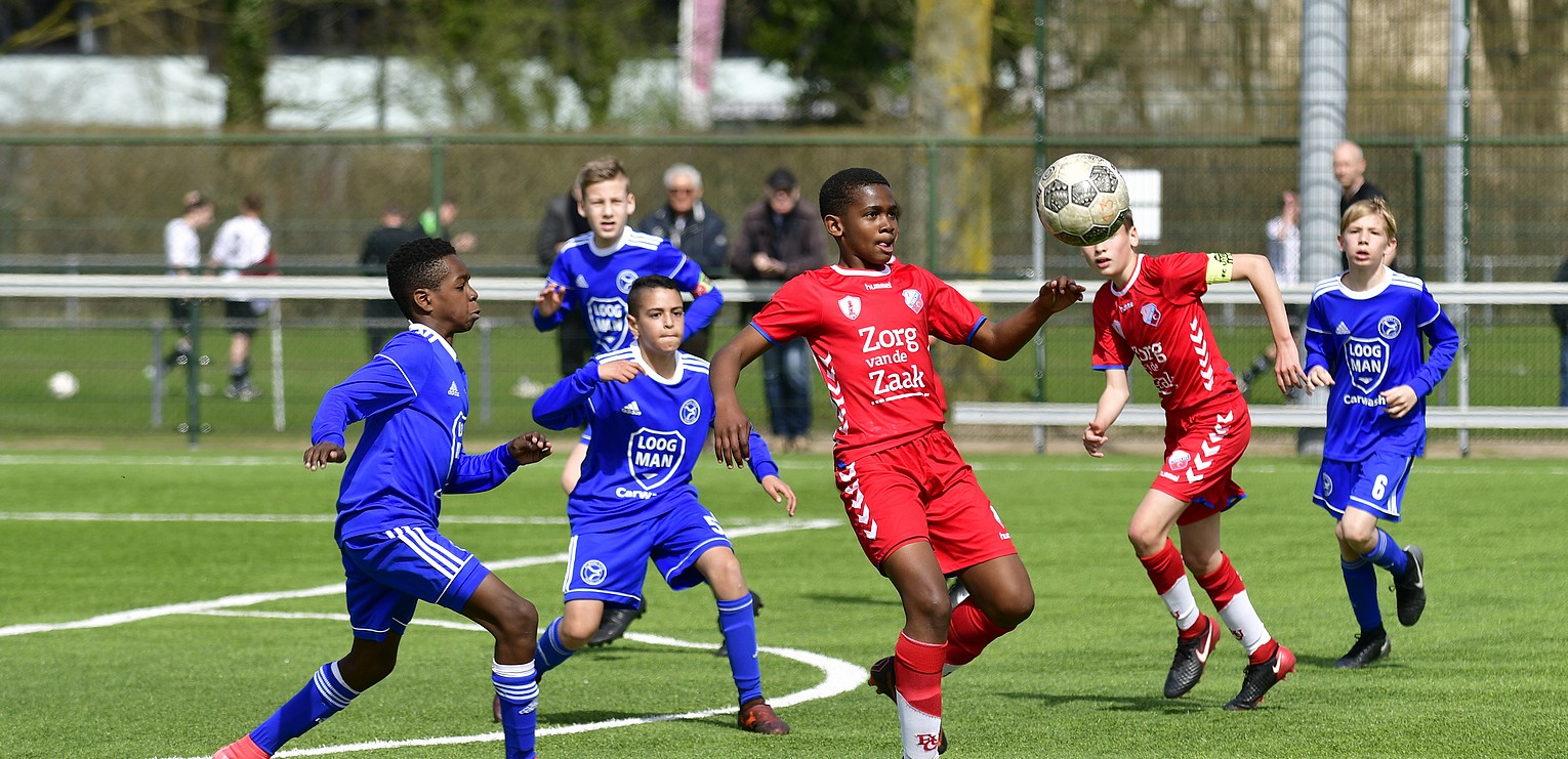FC Utrecht O13 laat ruime voorsprong glippen