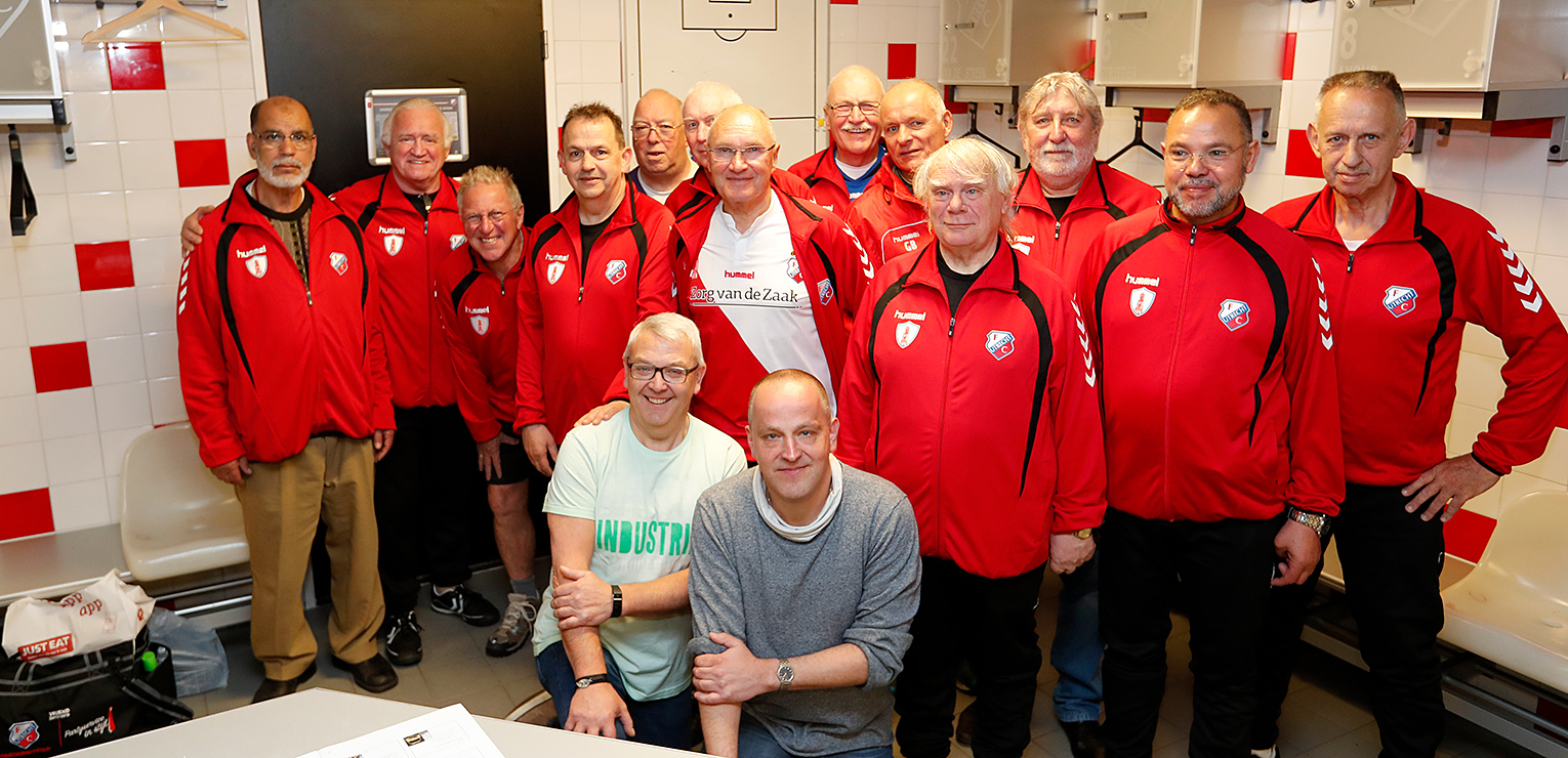 FC Utrecht OldStars behalen reanimatiecertificaat
