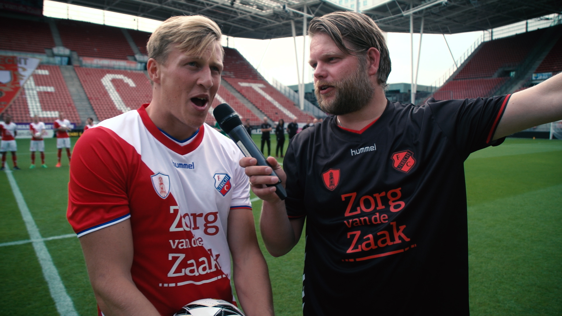 OPEN DAG | Nagenieten van de spelerspresentatie