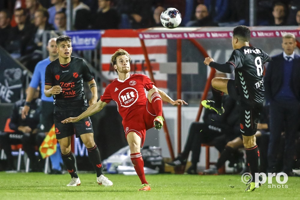 Wondergoals doen Jong FC Utrecht de das om in Almere