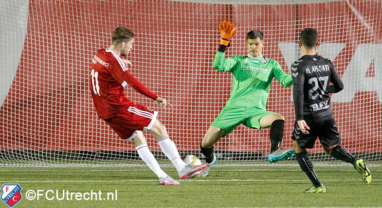 Beloften laten Jong Almere City FC ontsnappen