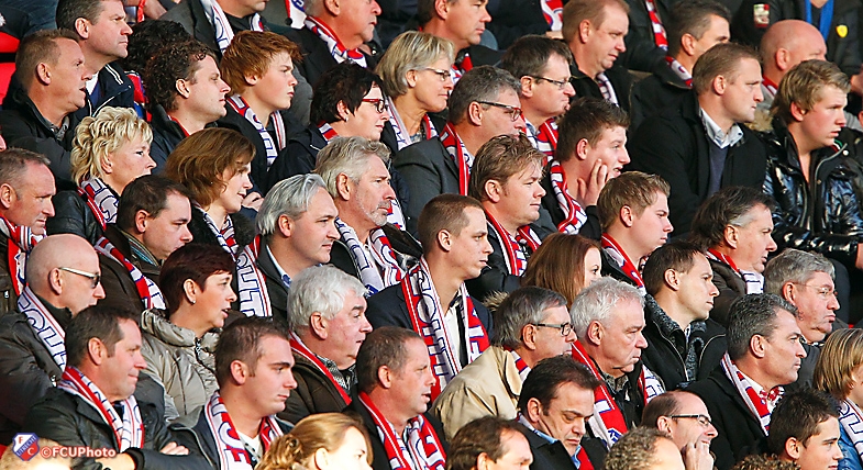 Sponsors lopen warm voor duel met Feyenoord