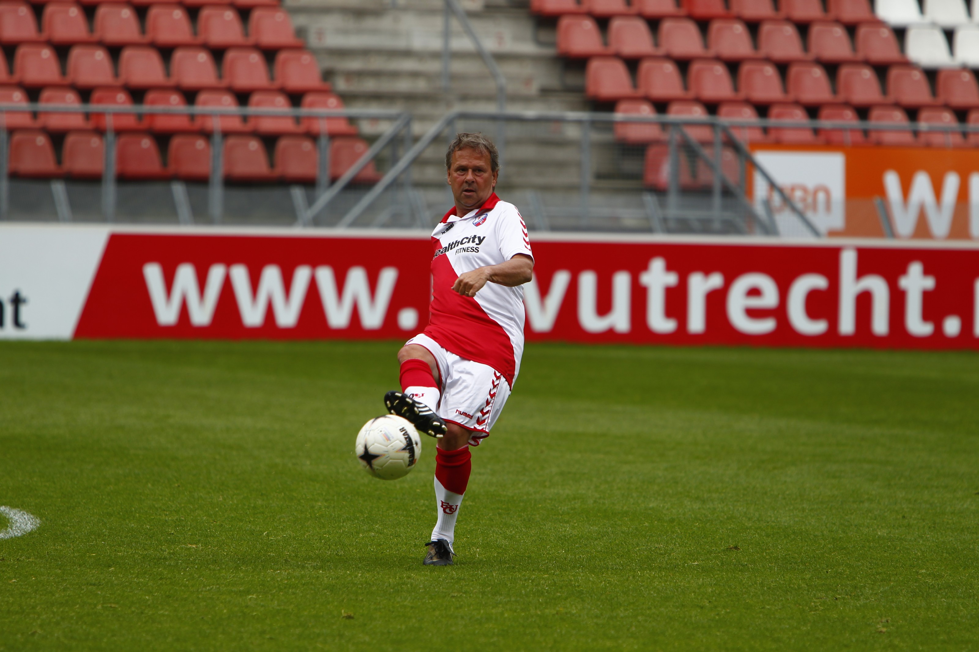Oud FC Utrecht in actie tijdens KiKa Summer Biz Tournament