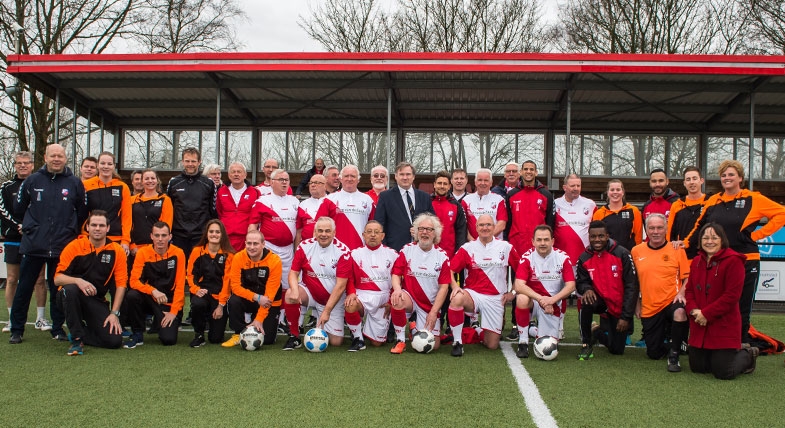 Provinciebezoek: sporten en quizzen met FC Utrecht-spelers