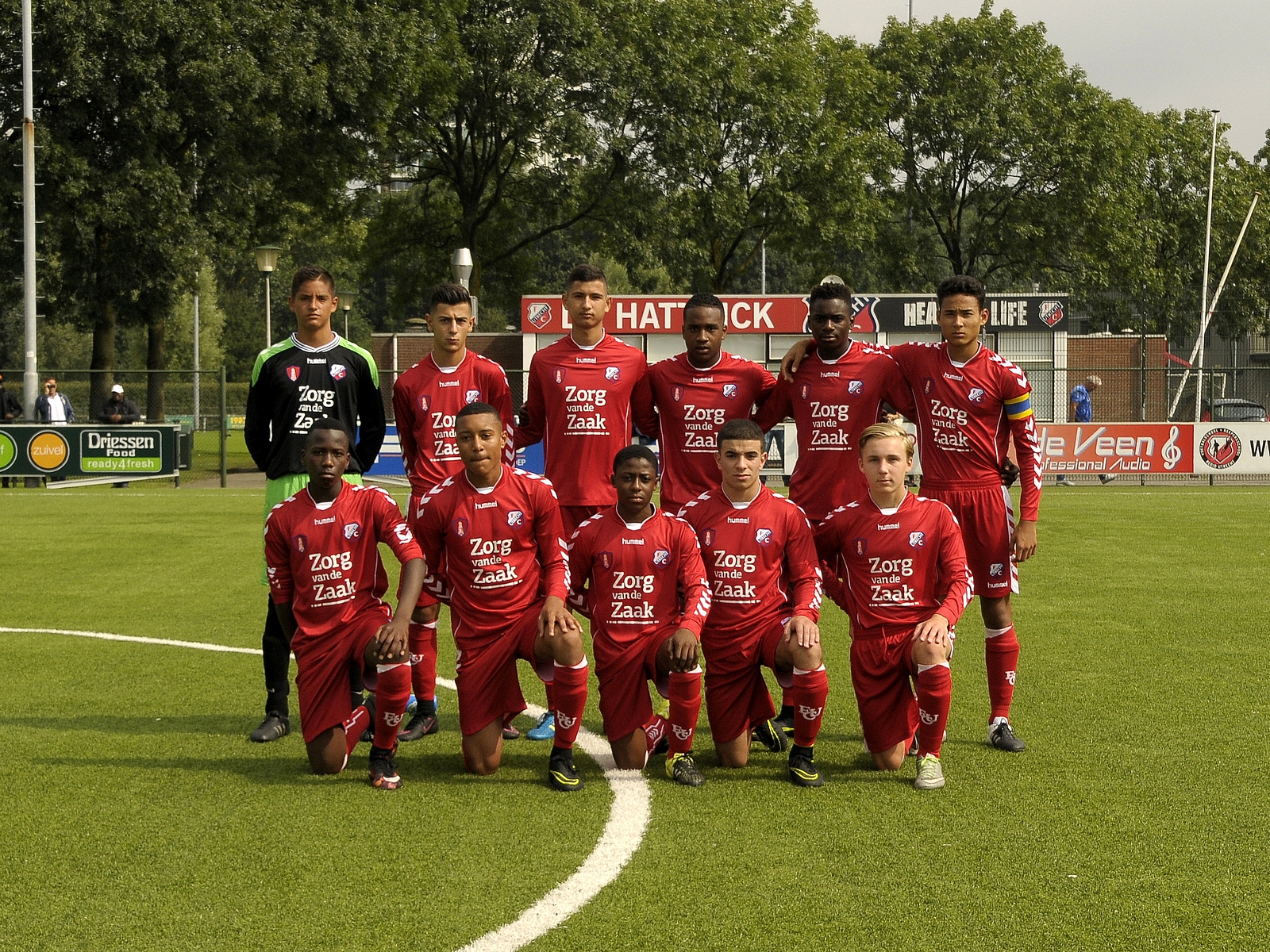 O16 komt fysiek iets tekort.