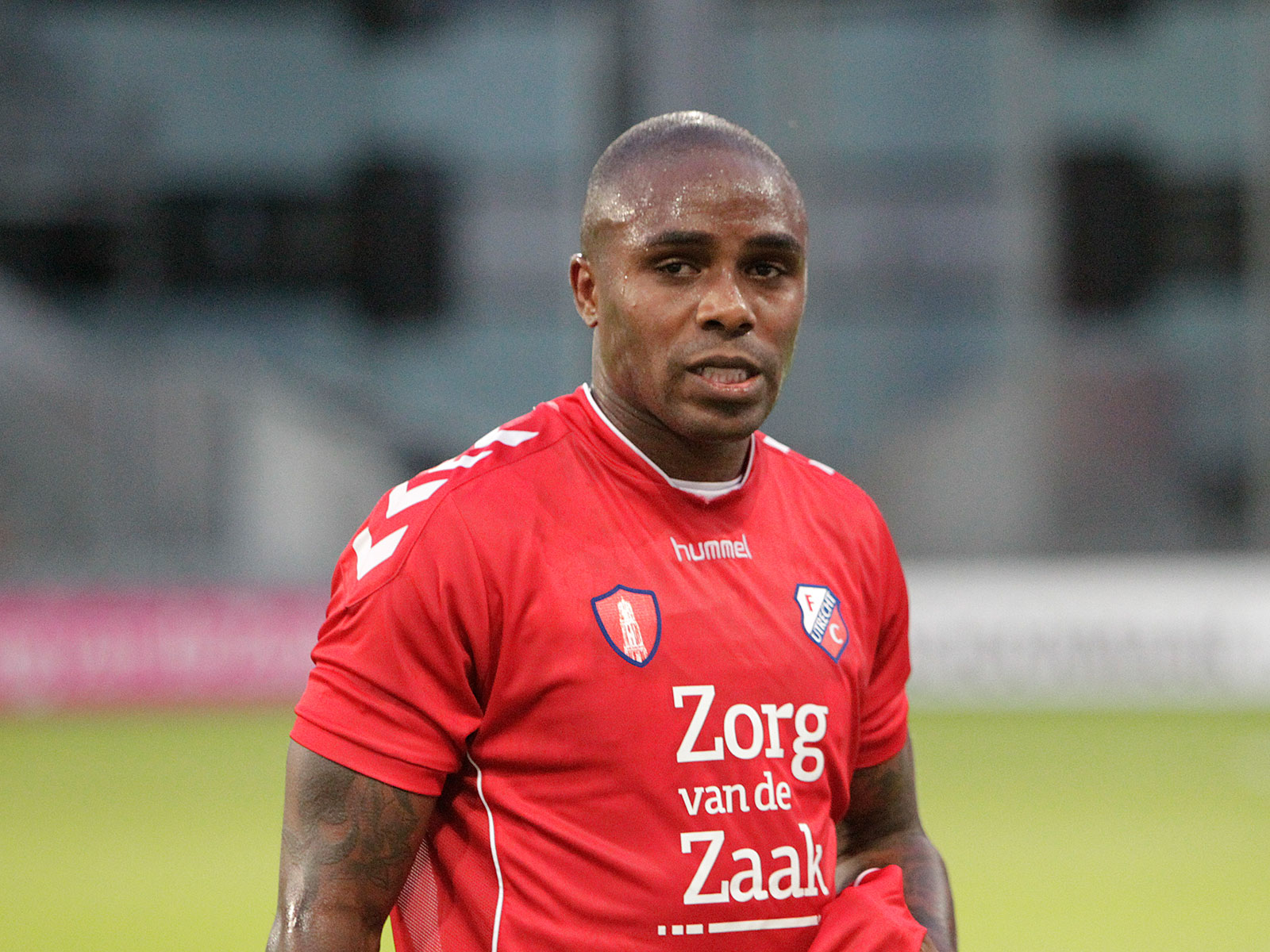 Edson Braafheid voor langere tijd uitgeschakeld