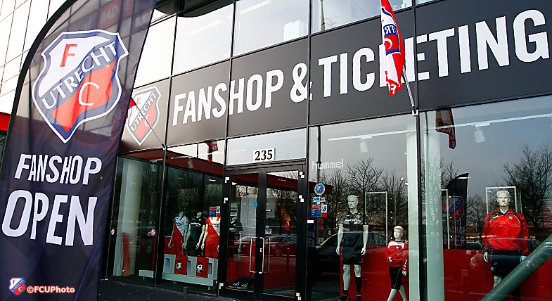 Mega-uitverkoop in FC Utrecht Fanshop